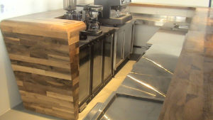 Ozel Tasarim Banko Nar City Maltepe Metal Ayakli Poliuretan Sandalyeler Verzalit Masalar