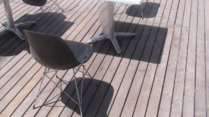 Siyah Plastik Metal Ayakli Sandalye