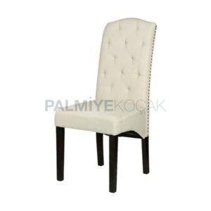 Beyaz Deri Döşemeli Kapitoneli Sandalye
